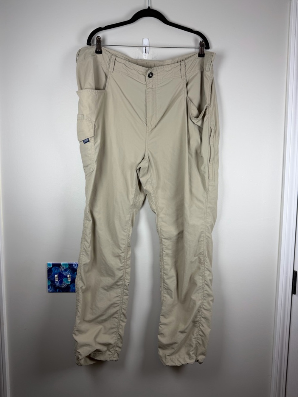 AFTCO Mens Fishing Pants Size 40 Tan Beige Nylon Technical Cargo Hiking Outdoor
